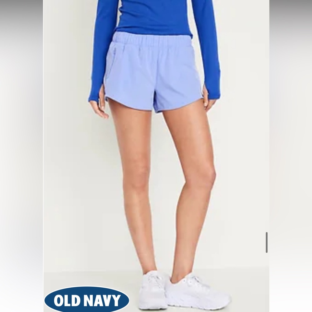 Old Navy Athletic Shorts-3 in